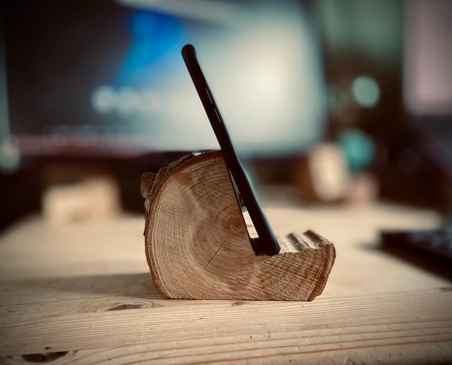 The grainiest Phone stand