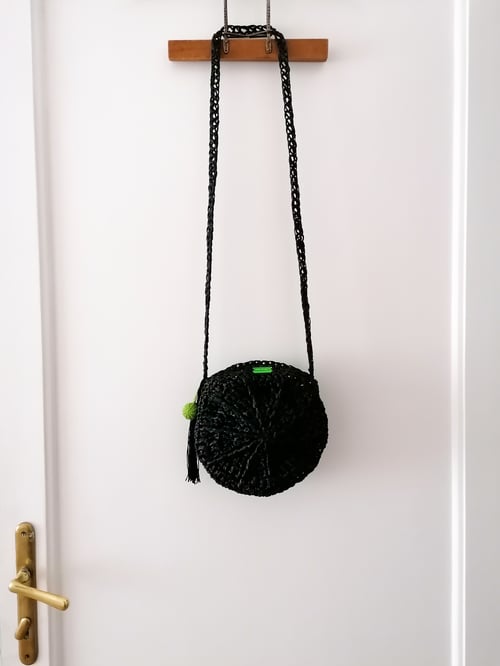 Image of Small Cross-Shoulder Raffia Bag in Black