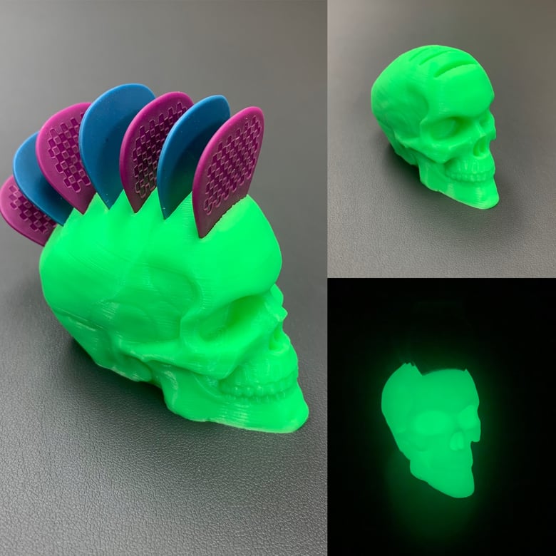 Image of Glow in the dark Skull Pick Holder