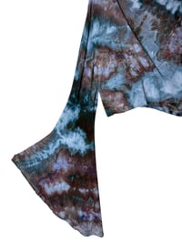 Image 4 of ♻️ UPCYCLED L Knit Bell Sleeve Crop Top in Moody Ice Dye