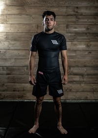 Image 2 of Flow Short Sleeve Rashguard (Black)