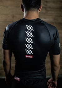 Image 3 of Flow Short Sleeve Rashguard (Black)