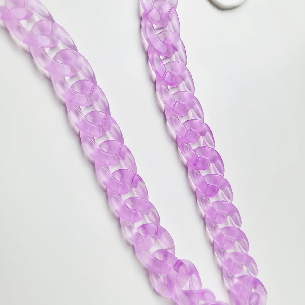 Image of MATTE PURPLE JELLY MASK CHAIN