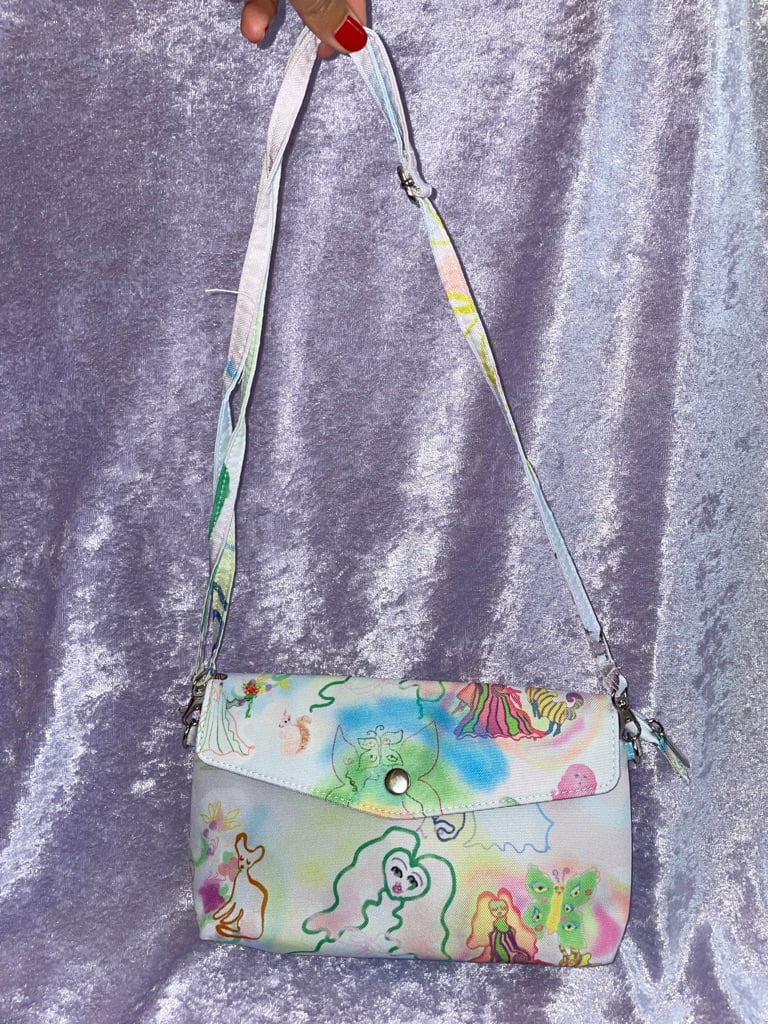 Image of Strawberry Purse