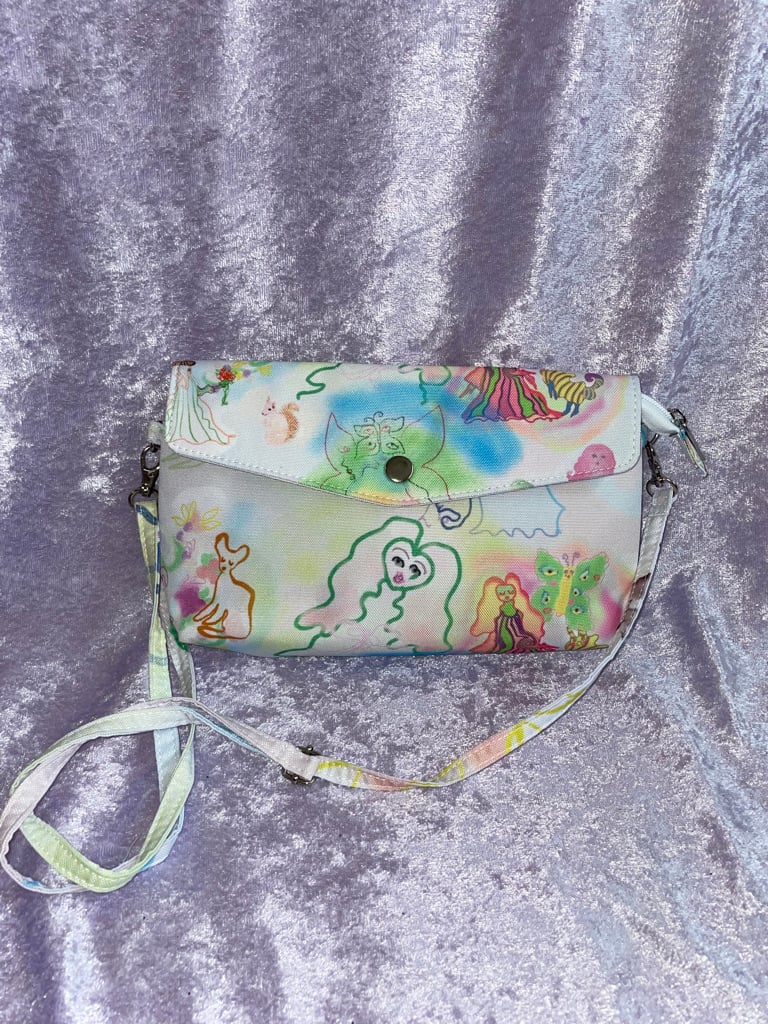 Image of Strawberry Purse