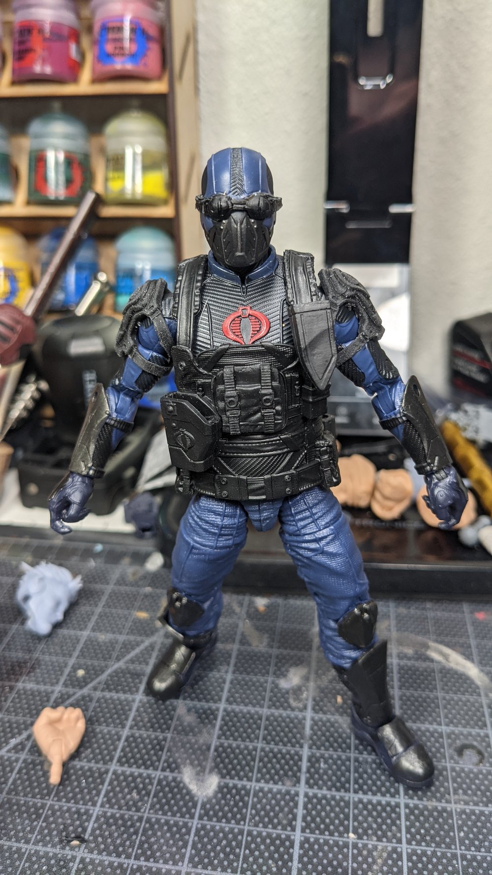 Cobra shoulder armor