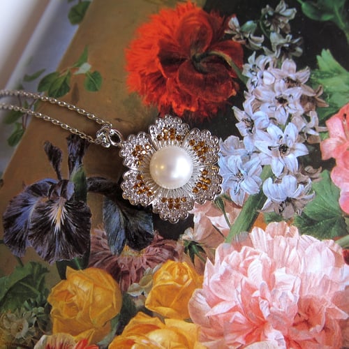 Image of Noeme pendant necklace