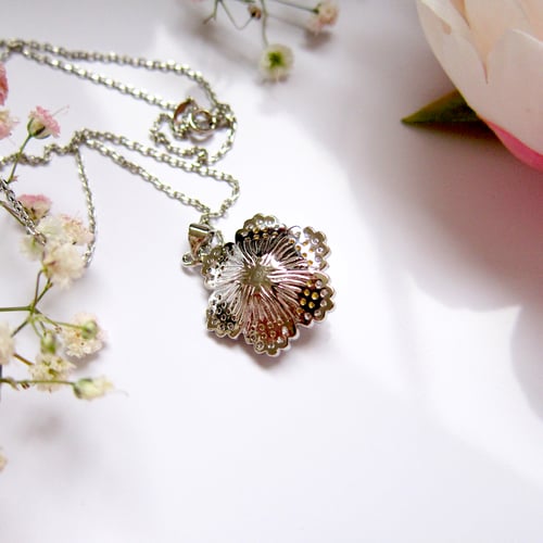 Image of Noeme pendant necklace