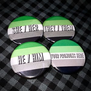 Pronoun Button - Aromantic Pride Flag - 1.25"