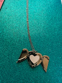 Heart  locket necklace pendent 