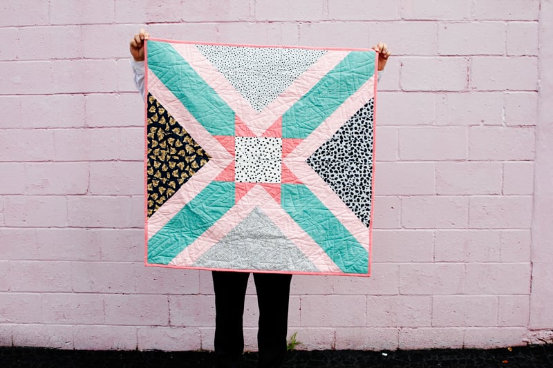 Image of the LITTLE STAR BABY QUILT Pattern PDF