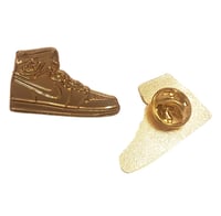 Image 4 of JORDAN 1 GOLD METAL SNEAKER PINS