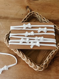 Image 3 of Simple white bow
