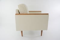 Image 2 of Fauteuil cube ivoire