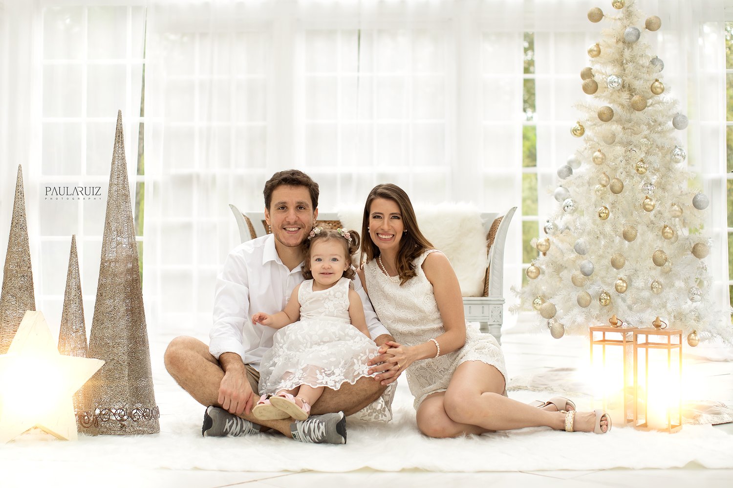 Image of CHRISTMAS MINIS IN A GRASS GREEN HOUSE - DEPOSIT 