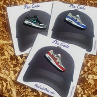 AIR MAX SNEAKER PIN 1 - HARD ENAMEL