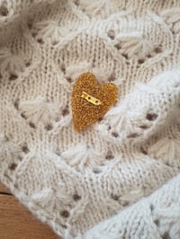 Image 2 of Broche Coeur KNIT