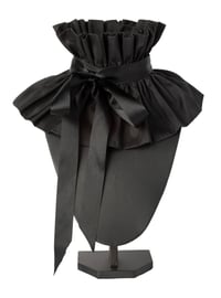 BLACK COLLAR WITH DOUBLE FRILL AND TIE