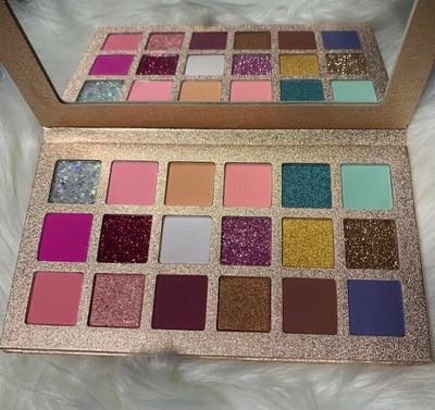 Image of Sparkle Pastel Eyeshadow Palette