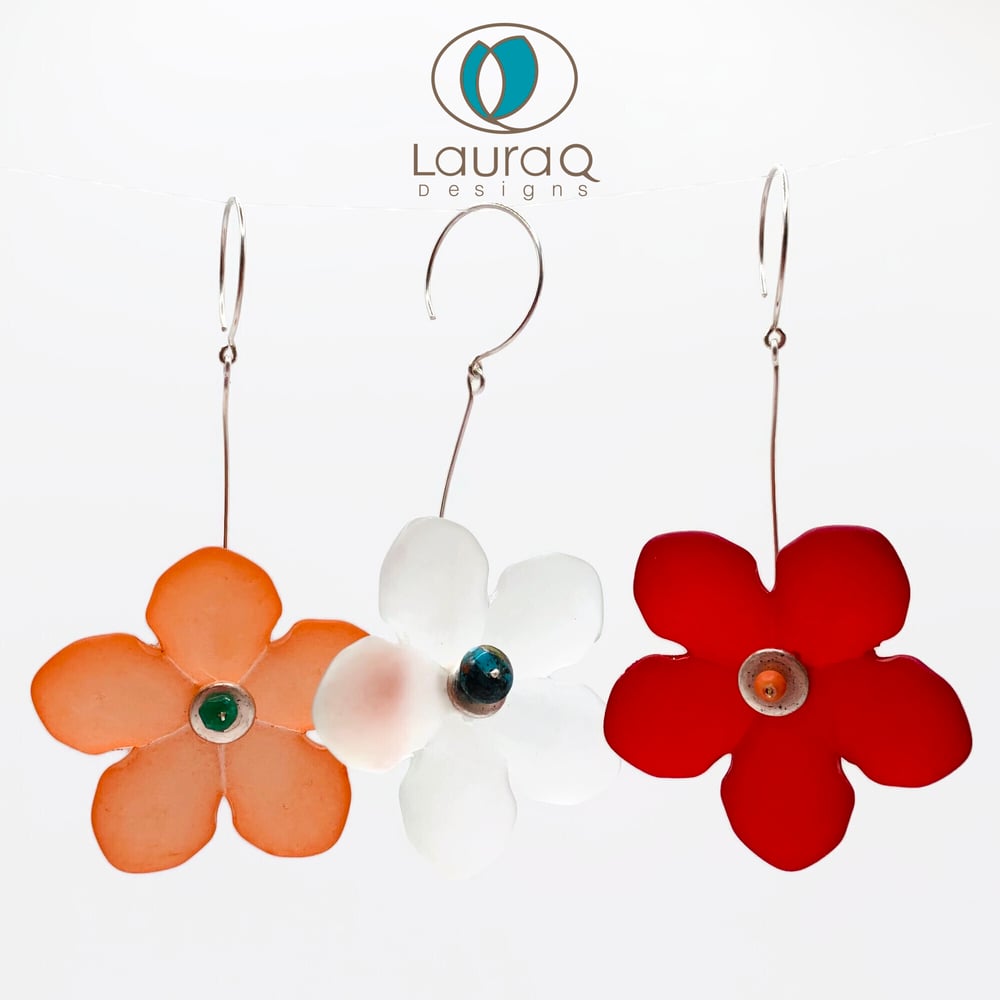 large 5 petal lucite flower earrings