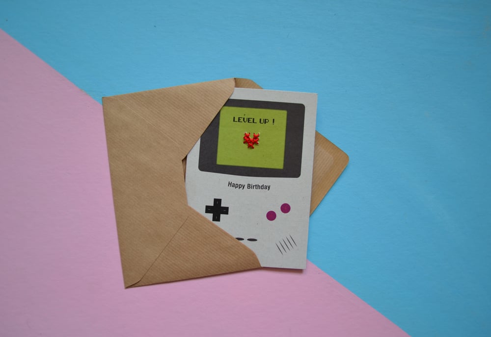 Carte brodée GameBoy - Happy Birthday