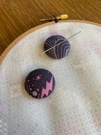 Image 3 of Twin Pack Magnetic Needleminders