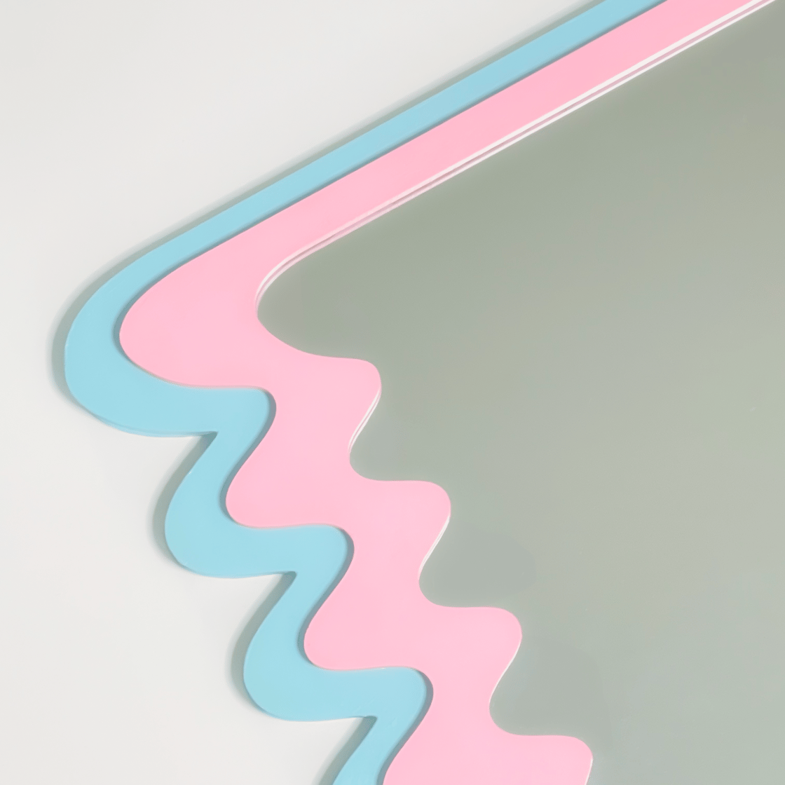 Image of wavy mirror