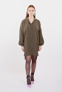 Image 3 of MAXI CAMICIA ANASTASIA VERDE MILITARE €172 - 70%