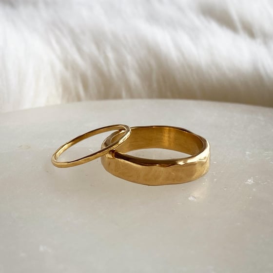 Image of Wedding rings for Dana and Josh
