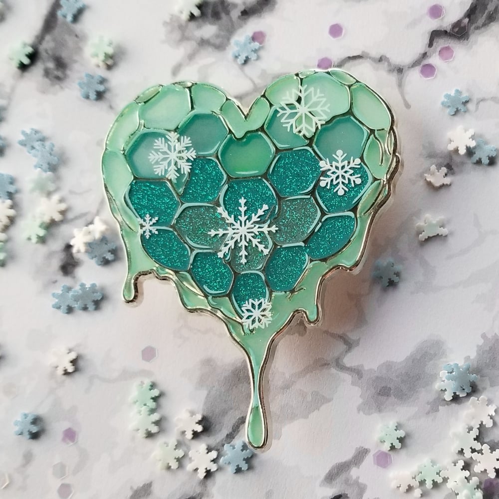 Heart of Liquid Gold: Snowflake Variant 