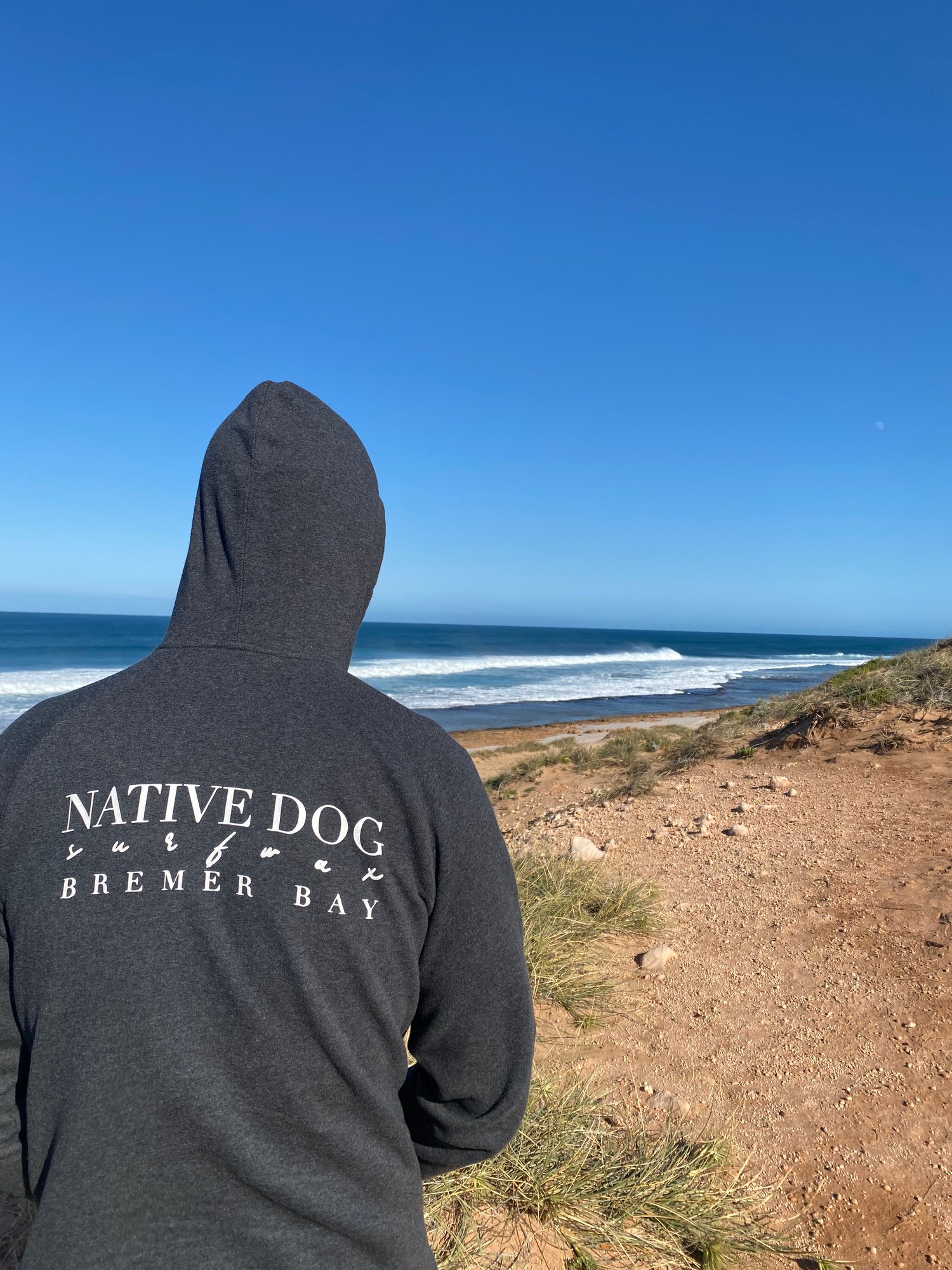 Image of NATIVE DOG SURFWAX PULLOVER HOOD 