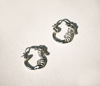 Image 2 of Seahorse Hoops