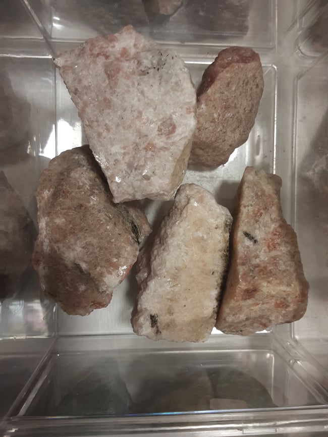 Pierre du soleil Brute