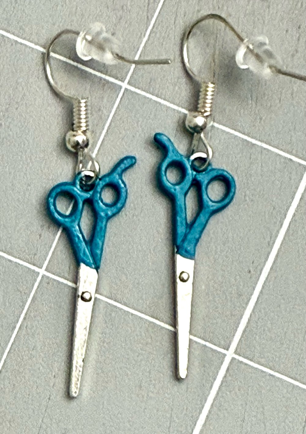 Image of Dainty Scissors Earrings
