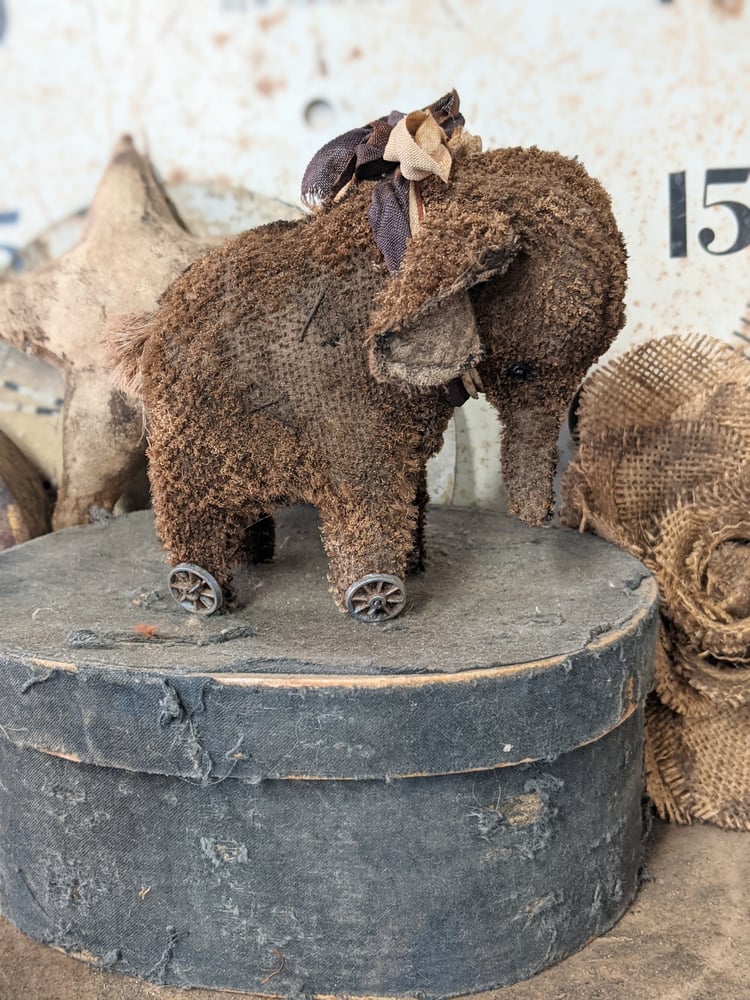 Image of 3.5"  Old Worn Vintage Style Brown Stubble Mohair Elephant Pull Toy by Whendi's Bears