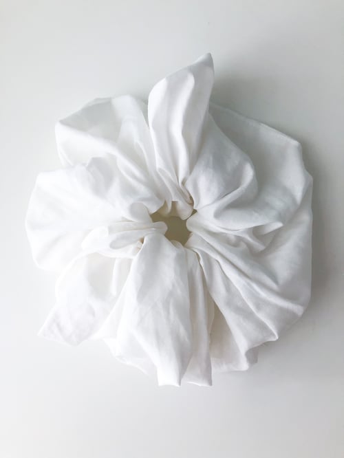 Image of CLOUD Handmade Scrunchie ⌀21cm (8″) - from dead stock Cotton fabric, with recycled paper labels