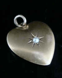 Image 1 of VICTORIAN 15CT HIGH CARAT SEED PEARL HEART SOLID PENDANT 2.5g MATT GOLD ON FRONT