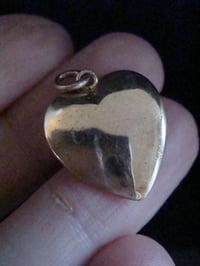 Image 2 of VICTORIAN 15CT HIGH CARAT SEED PEARL HEART SOLID PENDANT 2.5g MATT GOLD ON FRONT
