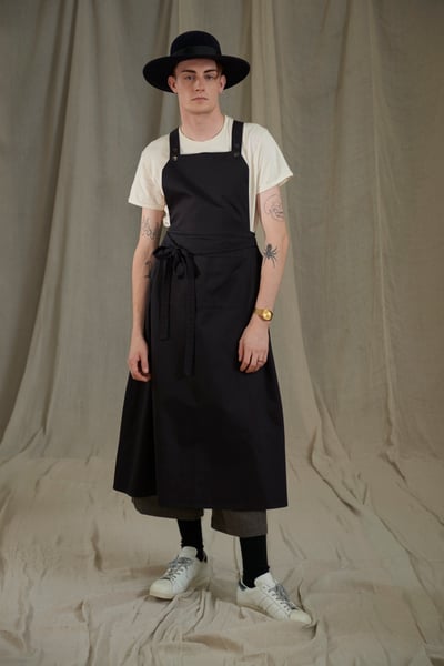 Image of WORKHOUSE APRON - NAVY £195.00