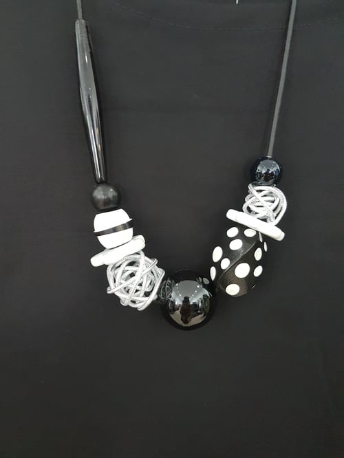 Image of black and white bead cocktail necklace