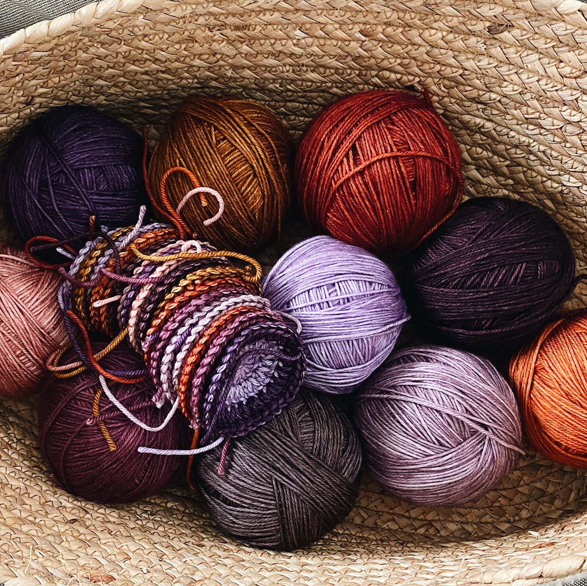 Charmed (PREORDER 12-16 WEEKS)