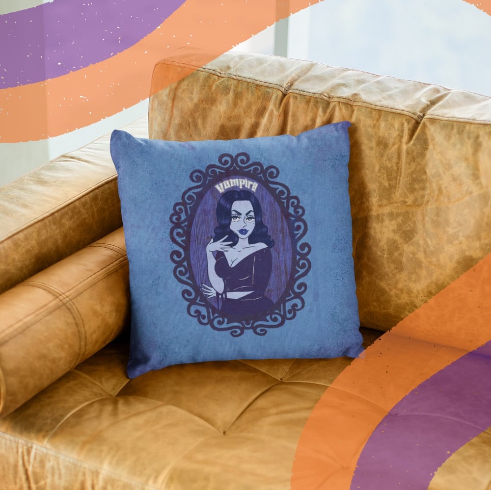 Image of SPOOKY QUEENS THROW PILLOW