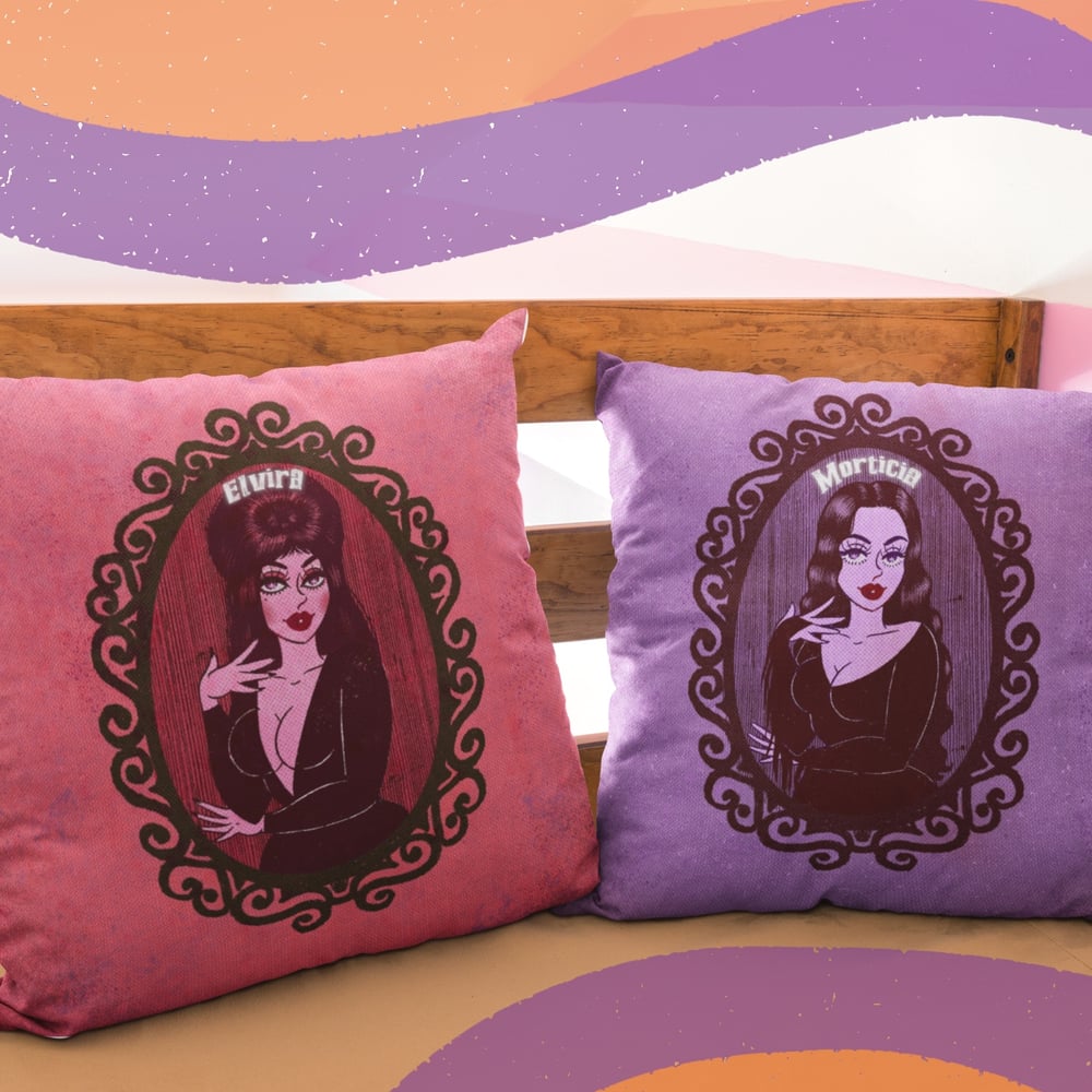 Image of SPOOKY QUEENS THROW PILLOW