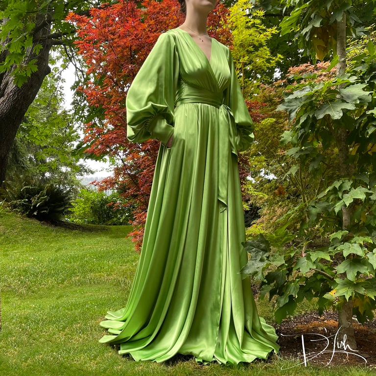 Mint Julep "Beverly" Dressing Gown w/ Crystal Button Cuffs Image 3