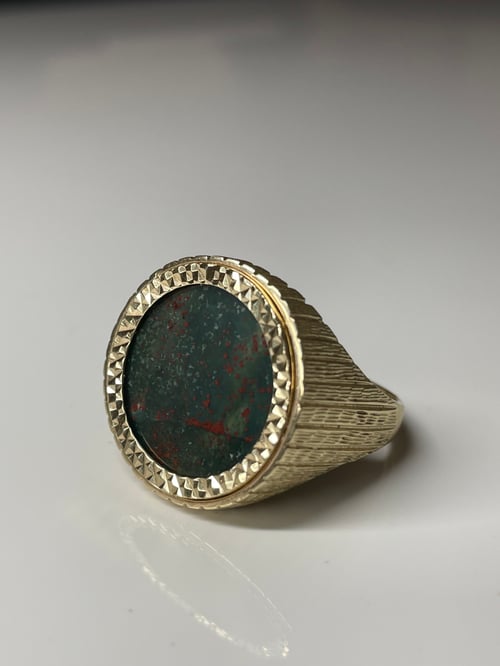 Image of 9K Solid Gold Bloodstone Sovereign Ring