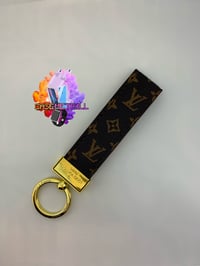 LV  