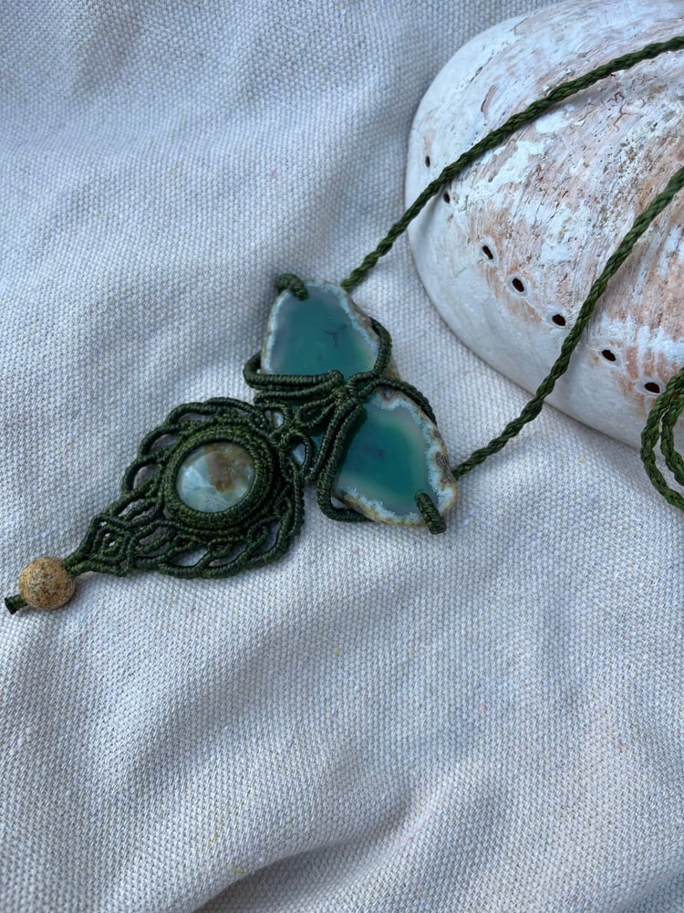 Image of Macrame necklace with agate and andean opal 