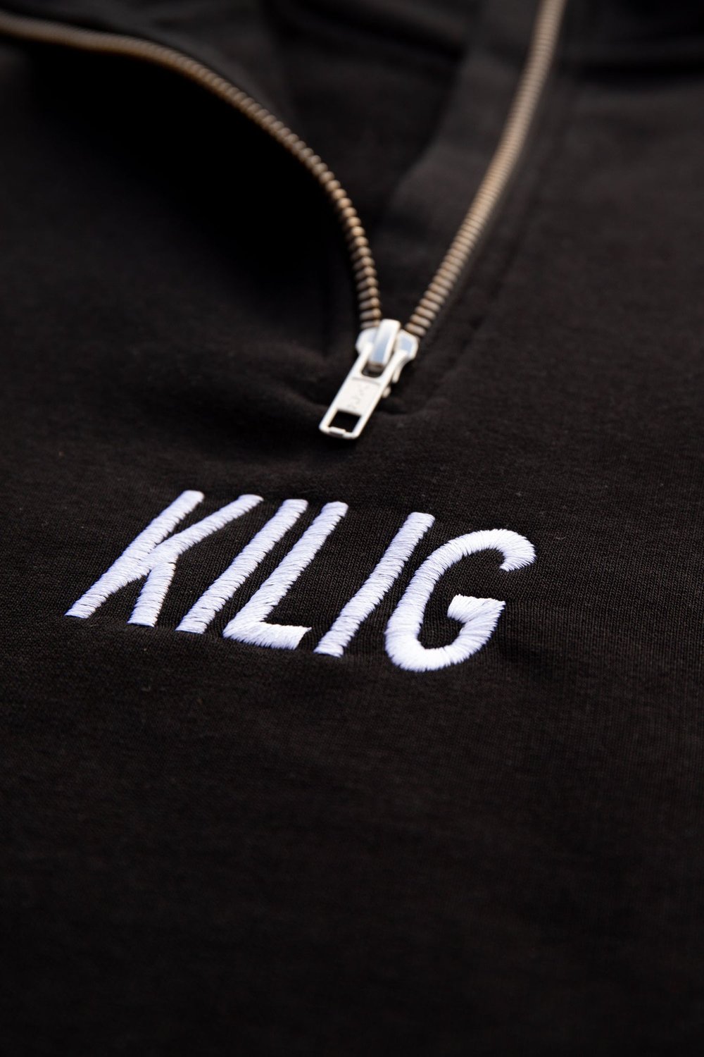 Image of RAID YOUR CITY REBORN HALF ZIP NOIR