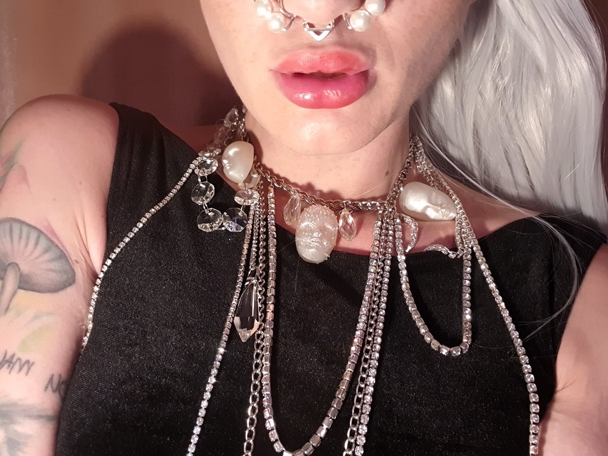 Image of Faces Bodychain (with crystals & pearls)