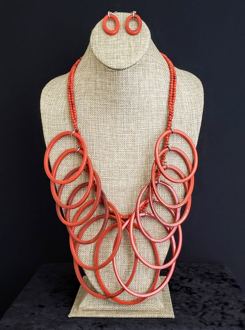 Image of Burnt Orange Circle Necklace Set